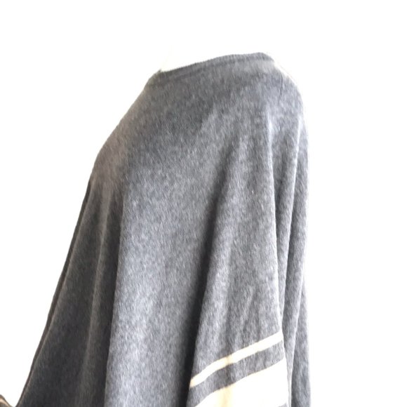 T. BABATON Aritzia MERINO WOOL CASHMERE Blend Poncho! - Picture 4 of 6